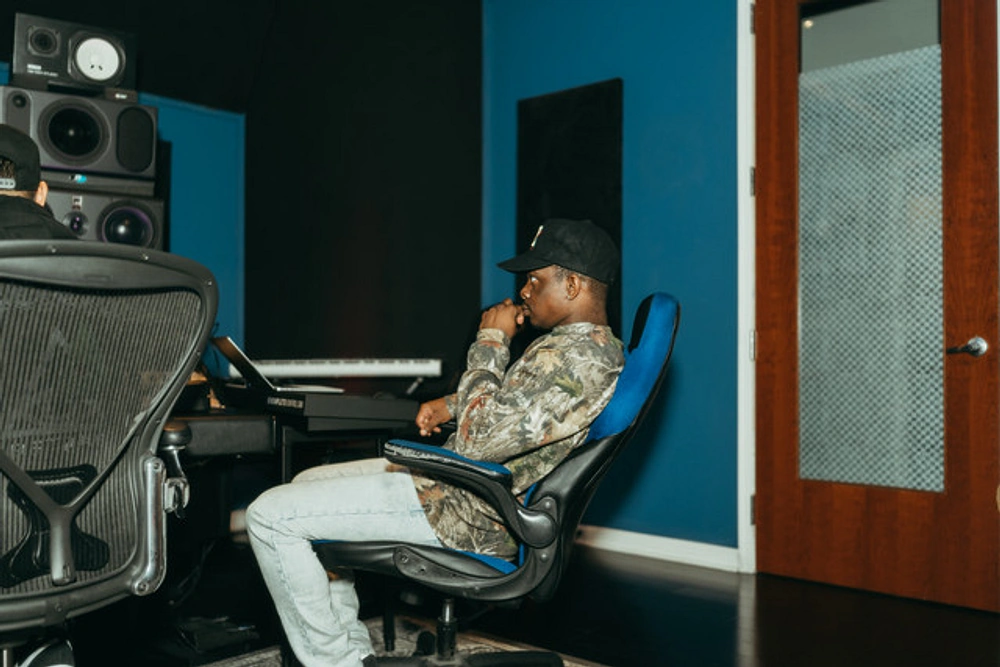 Bev House Volume II Keeps Bev's Vocal-Led House In Steady Rotation