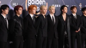 Stray Kids This & That Arrives After Eight Straight No. 1 Debuts