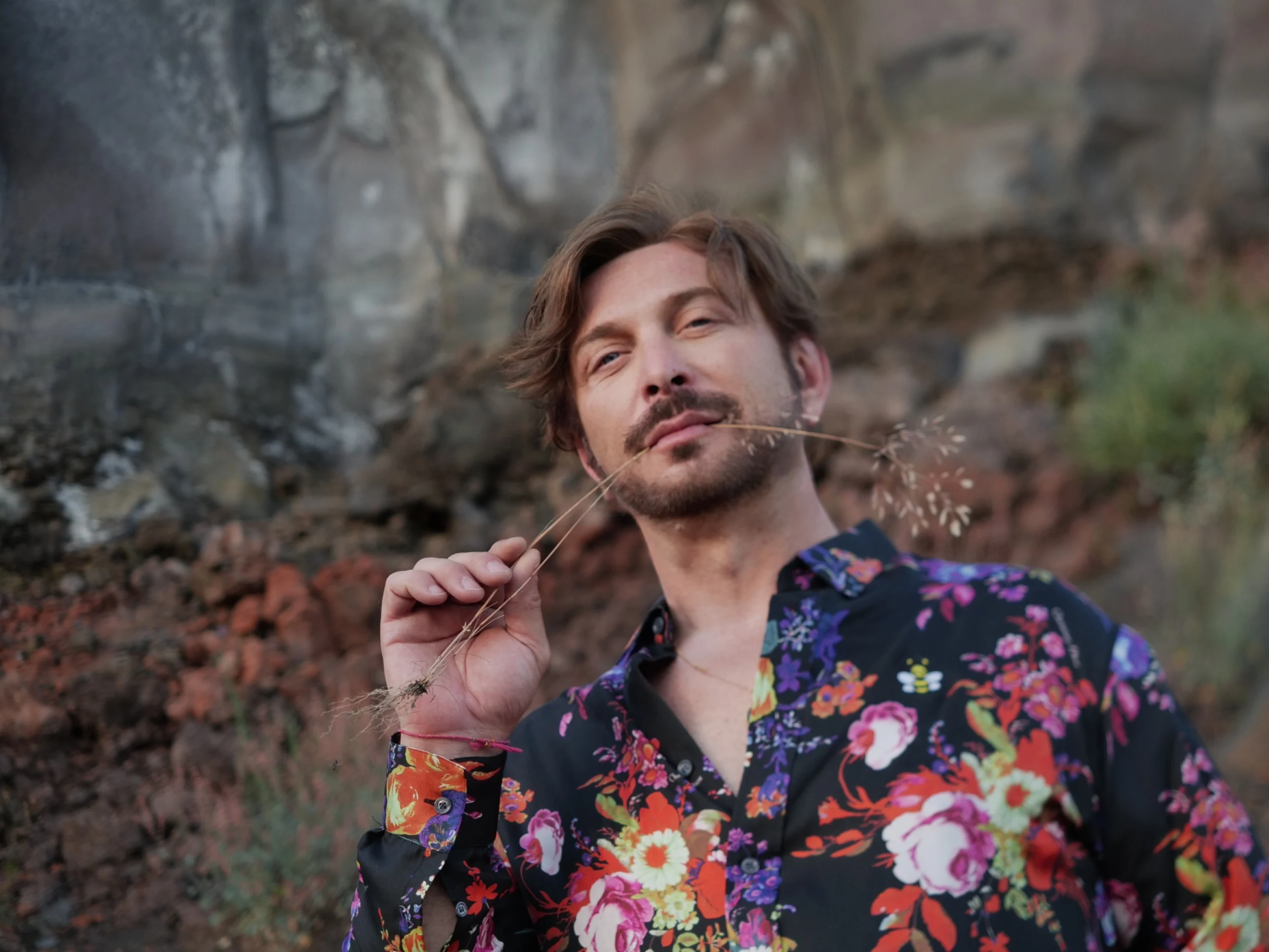 Estasi E Veleno: Giuseppe Cucè Puts the Newsfeed in the Signal Chain