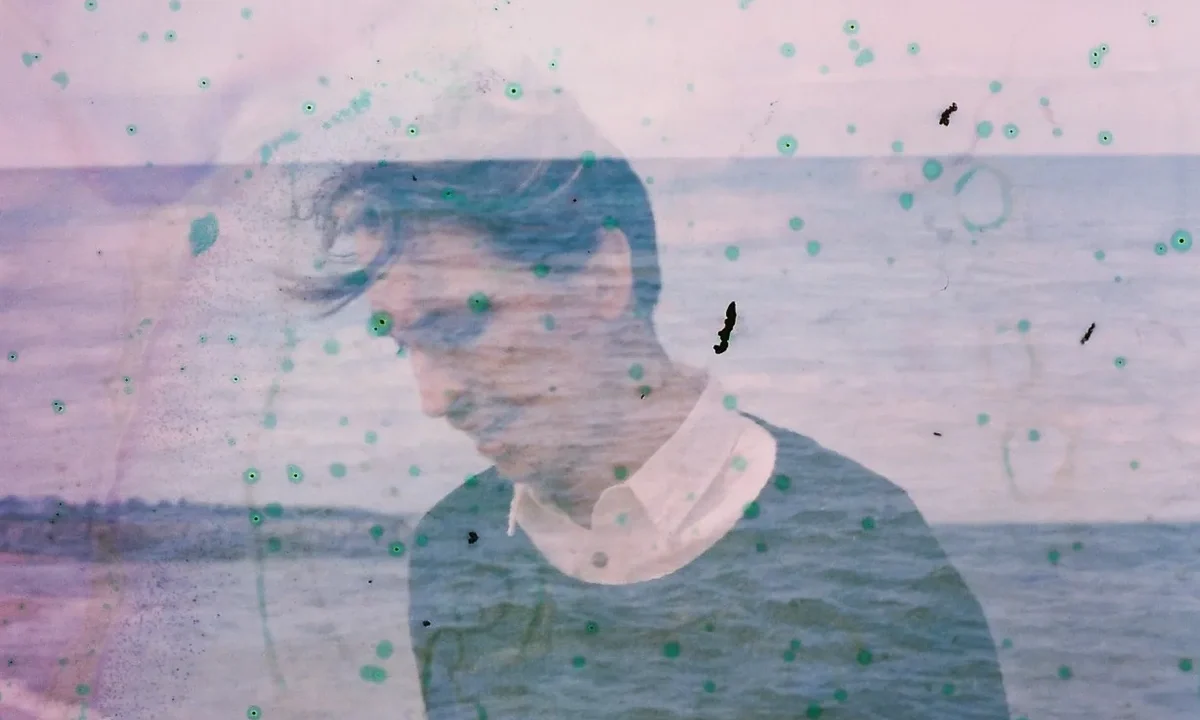 How Danny Barwick Built Seen From Unanswered Messages, Live Piano and a Torso S4